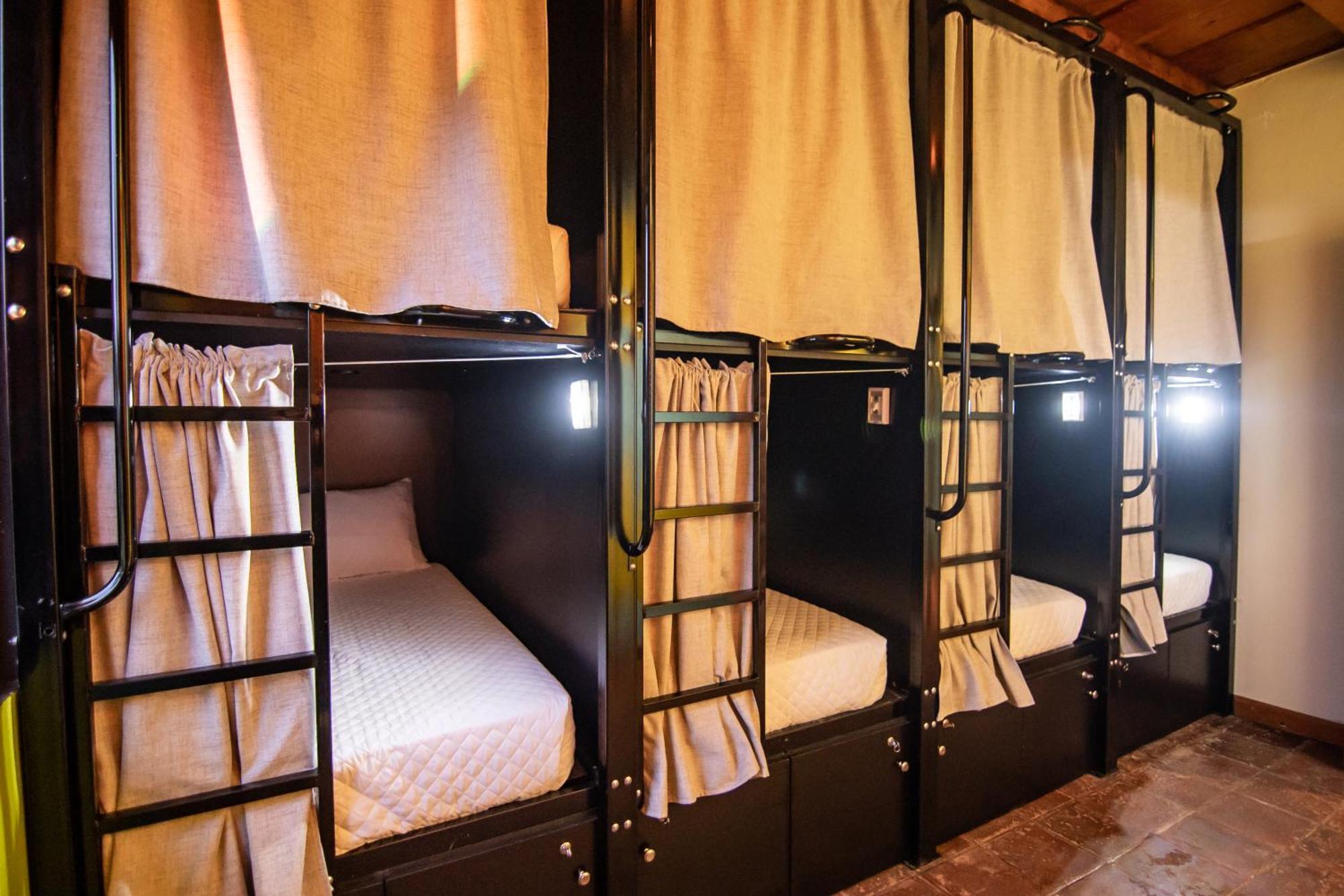 Yes Please! Hostel Antigua ภายนอก รูปภาพ