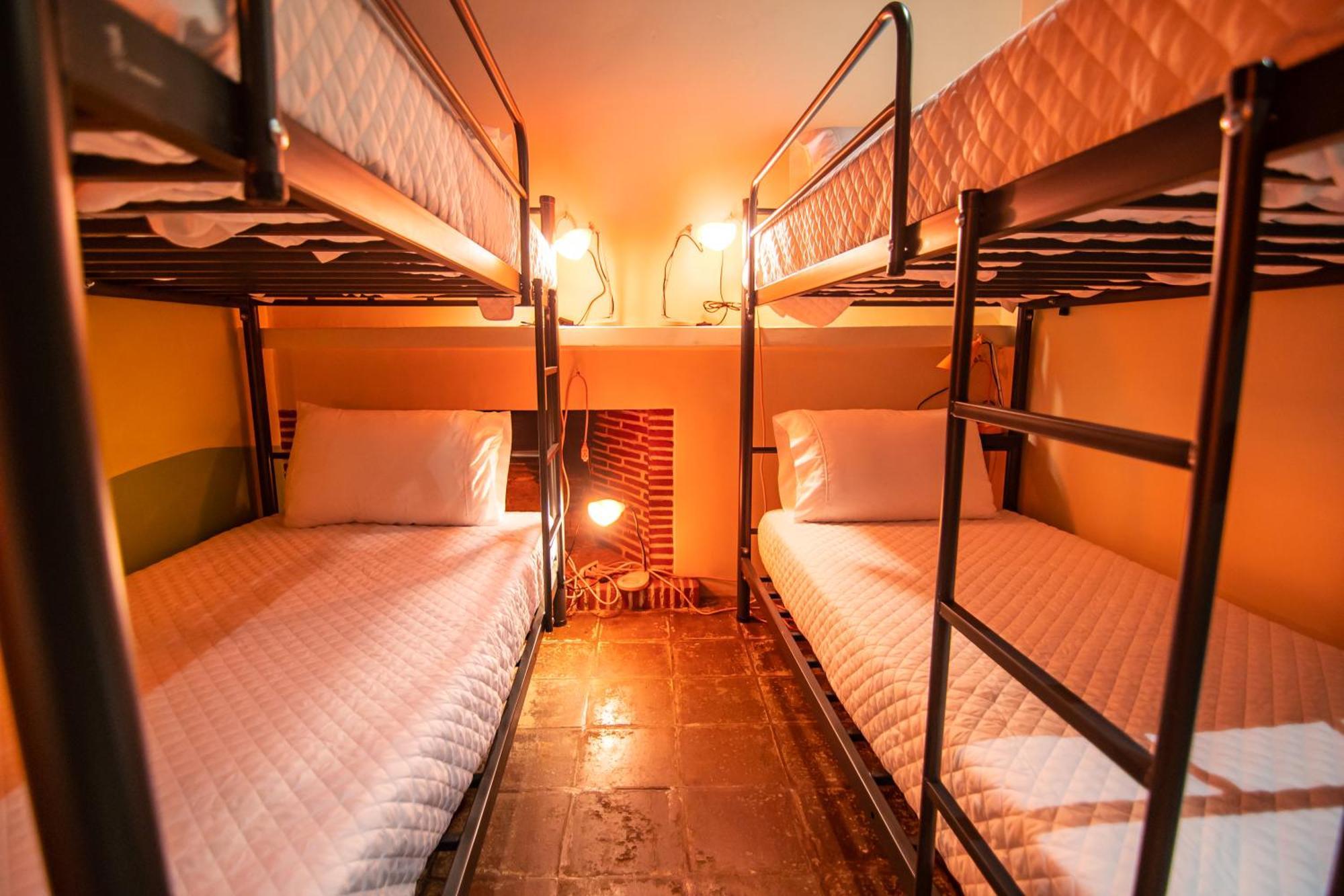 Yes Please! Hostel Antigua ภายนอก รูปภาพ