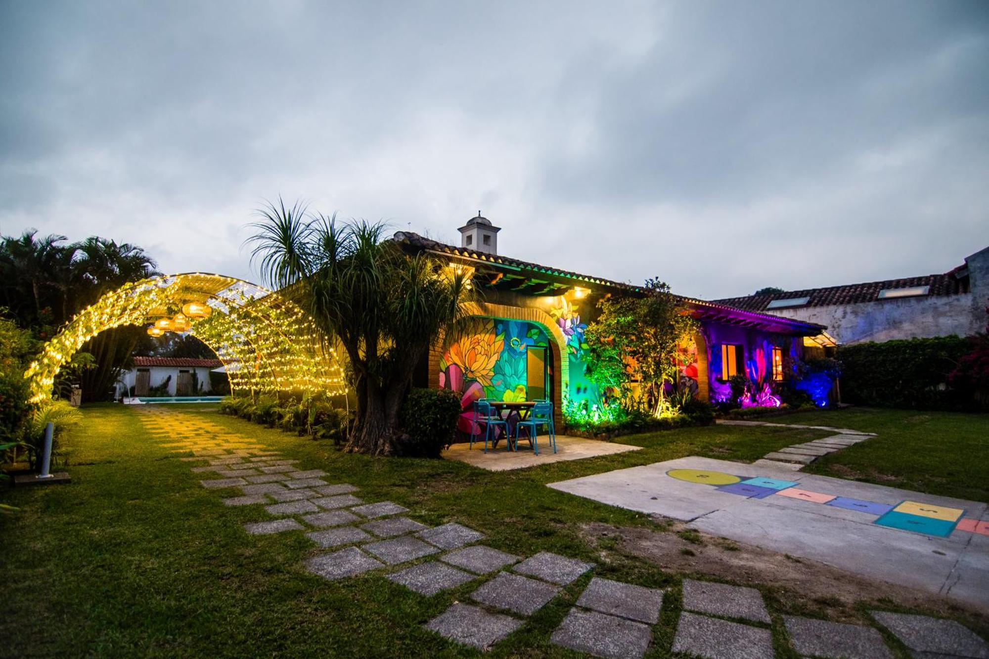 Yes Please! Hostel Antigua ภายนอก รูปภาพ
