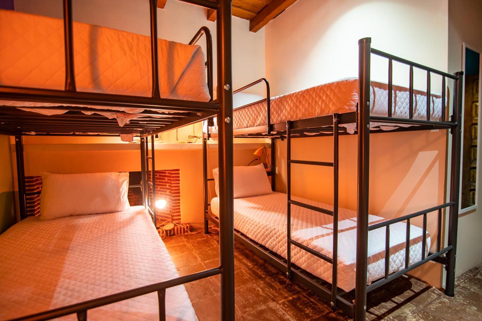 Yes Please! Hostel Antigua ภายนอก รูปภาพ