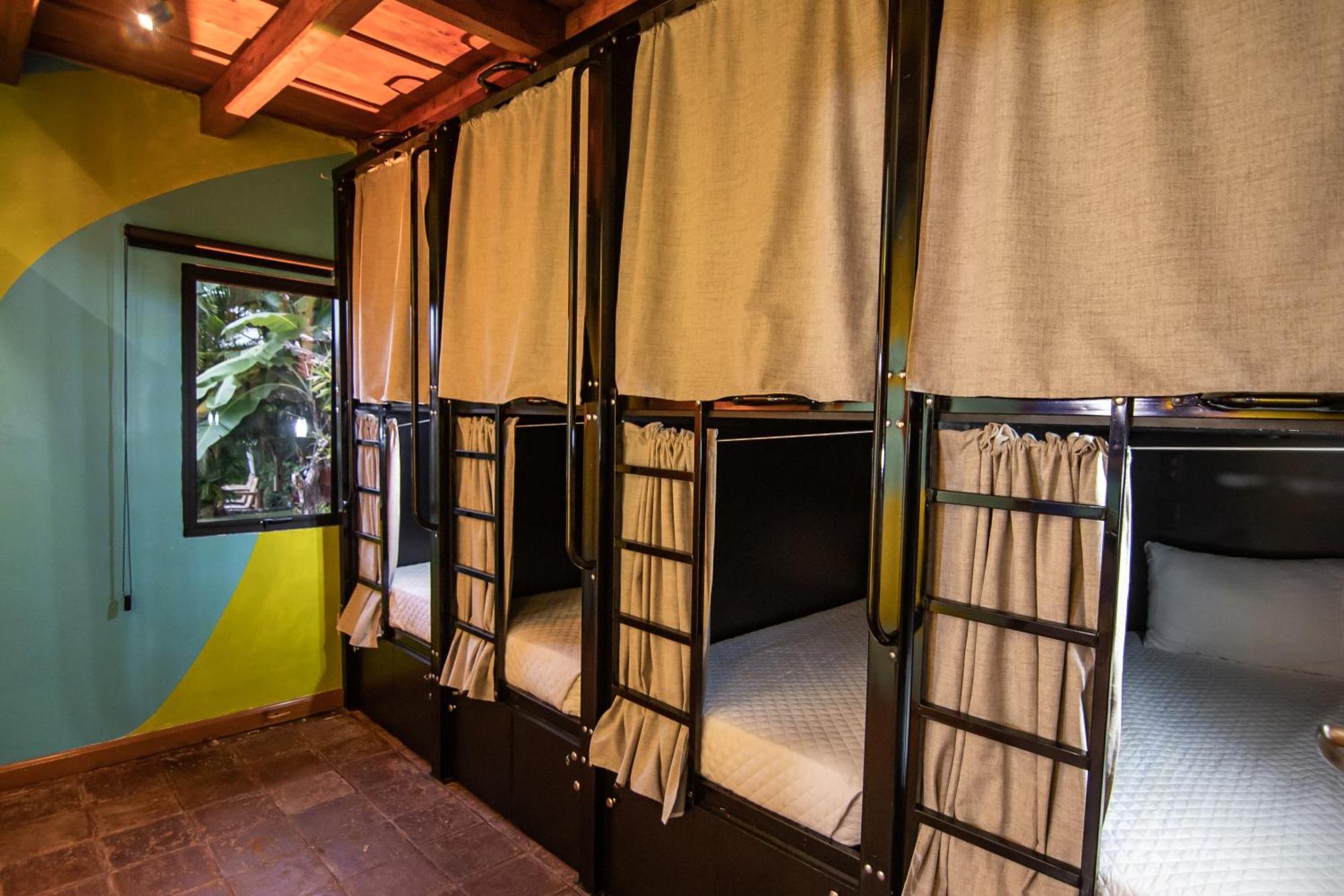 Yes Please! Hostel Antigua ภายนอก รูปภาพ