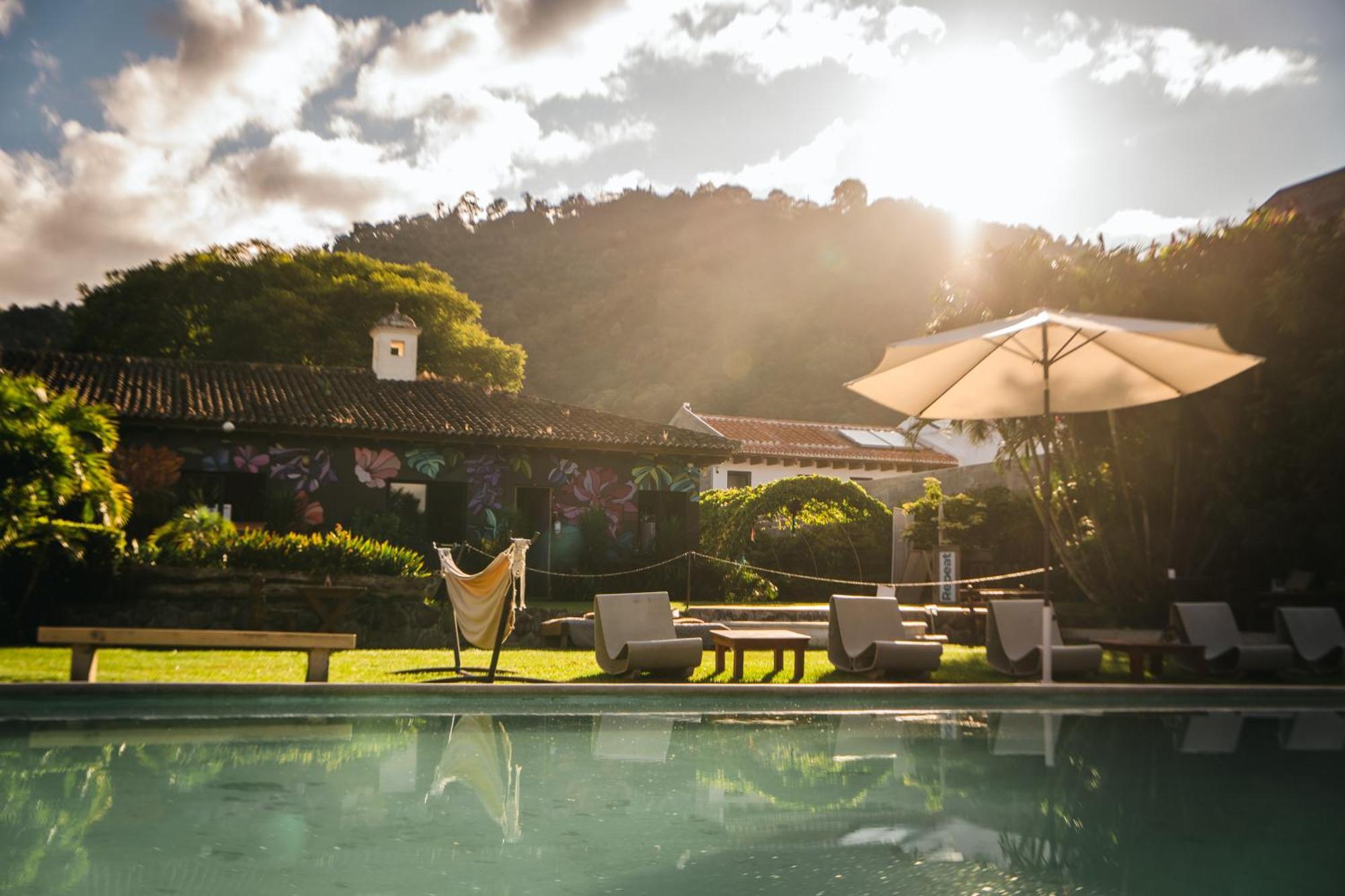 Yes Please! Hostel Antigua ภายนอก รูปภาพ